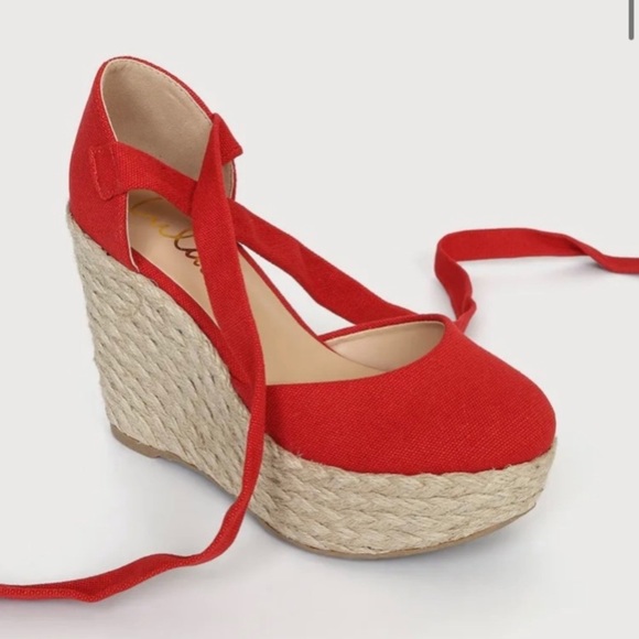 Lulu’s Red Lace-up Heel/Wedges - Picture 2 of 4